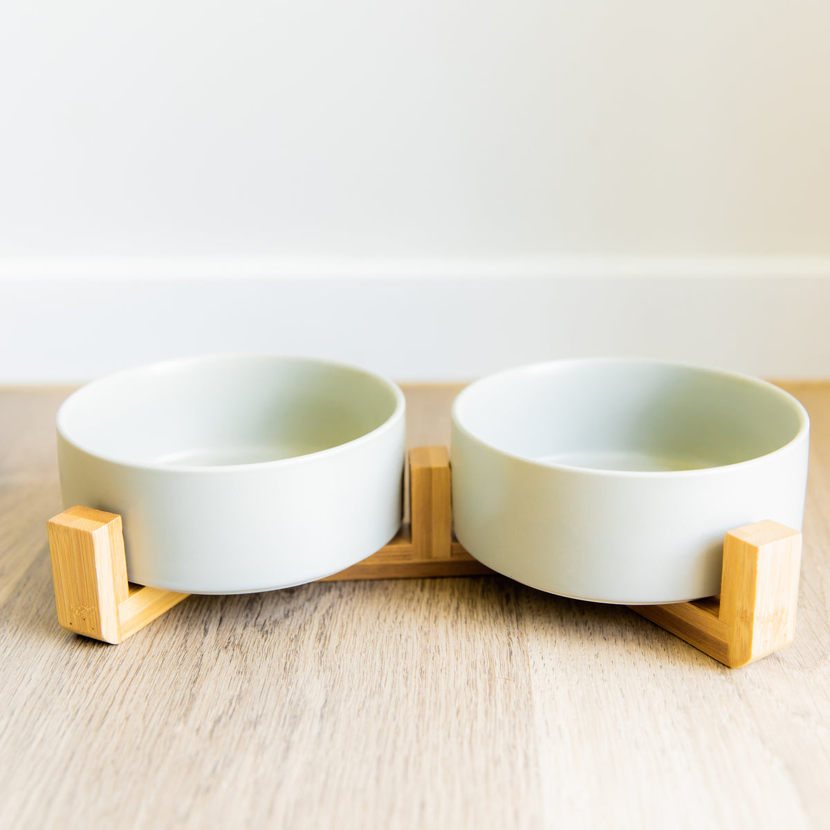 Double Ceramic Dog Bowl with Wooden Support